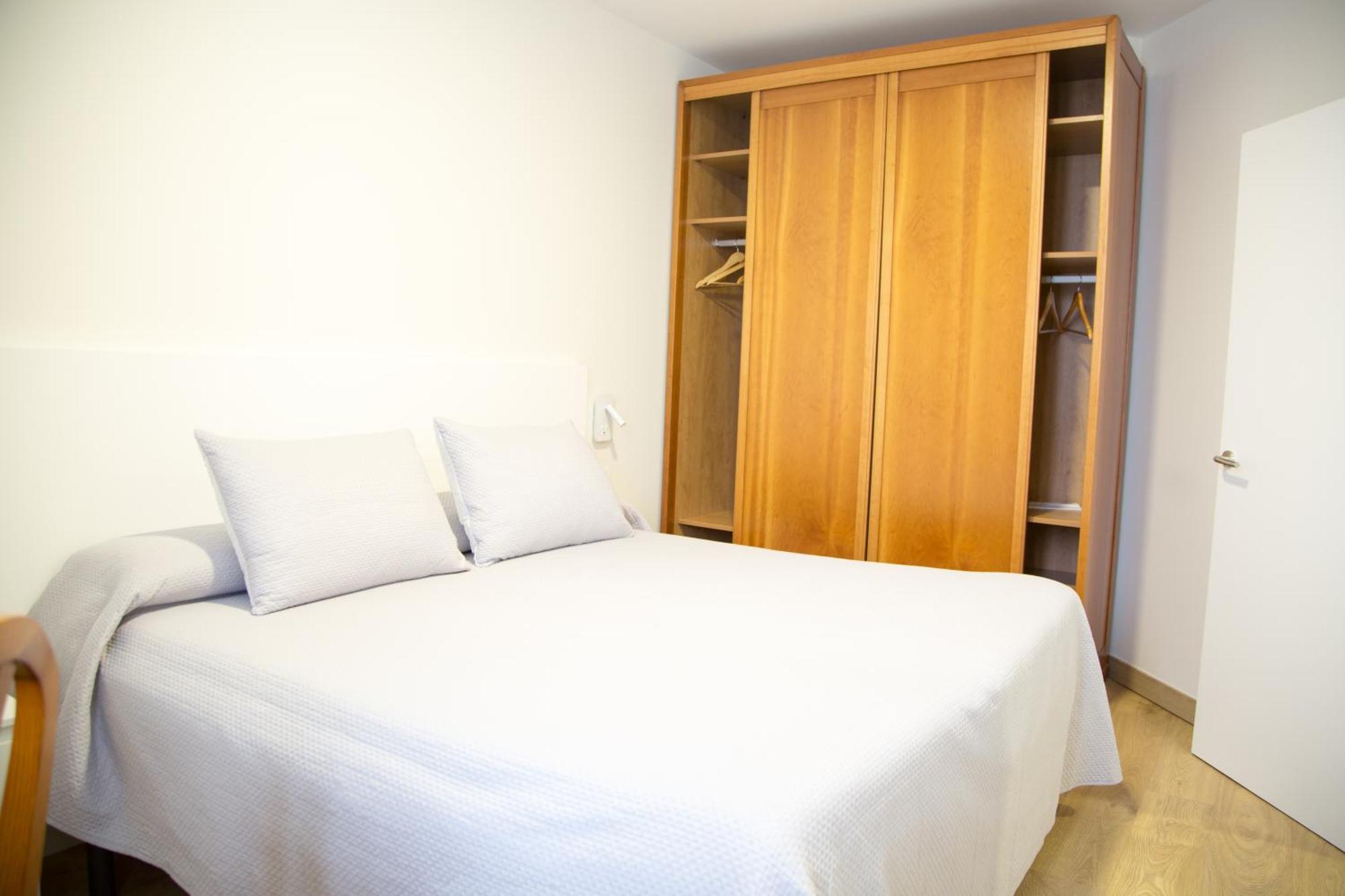 Apartamentos Playa De Cóbreces Exteriör bild