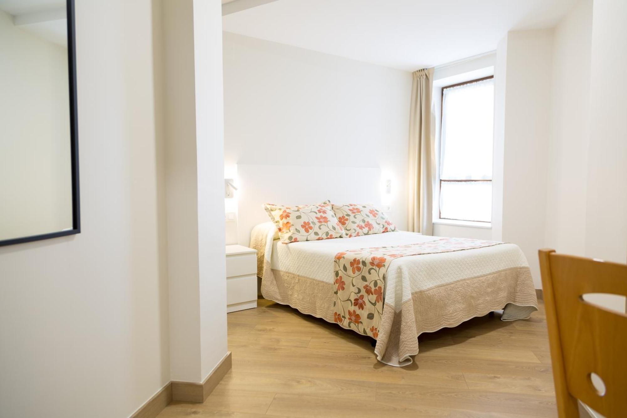 Apartamentos Playa De Cóbreces Exteriör bild