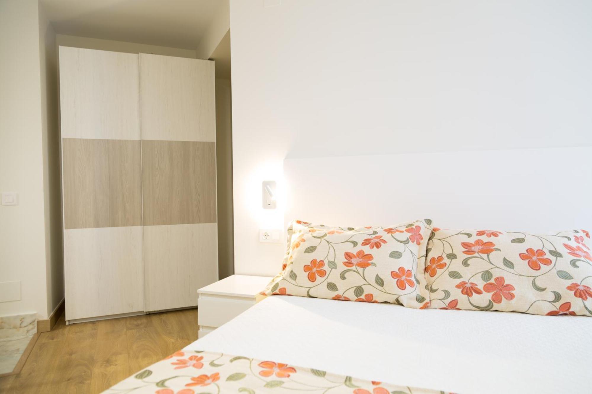 Apartamentos Playa De Cóbreces Exteriör bild